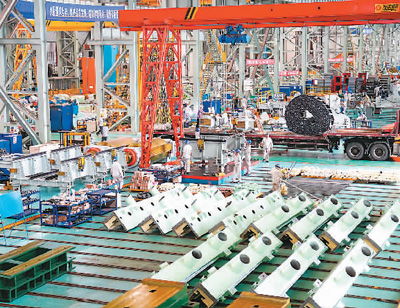 以技术开发为引擎，奋力推进制造强国与网络强国建设——锐财经视角下的战略路径